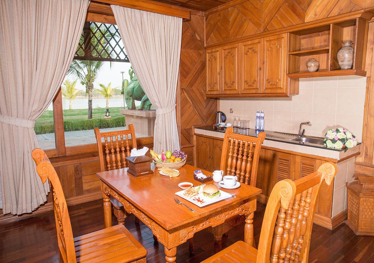 Kma Kaytumadi Hotel Taungoo Екстер'єр фото