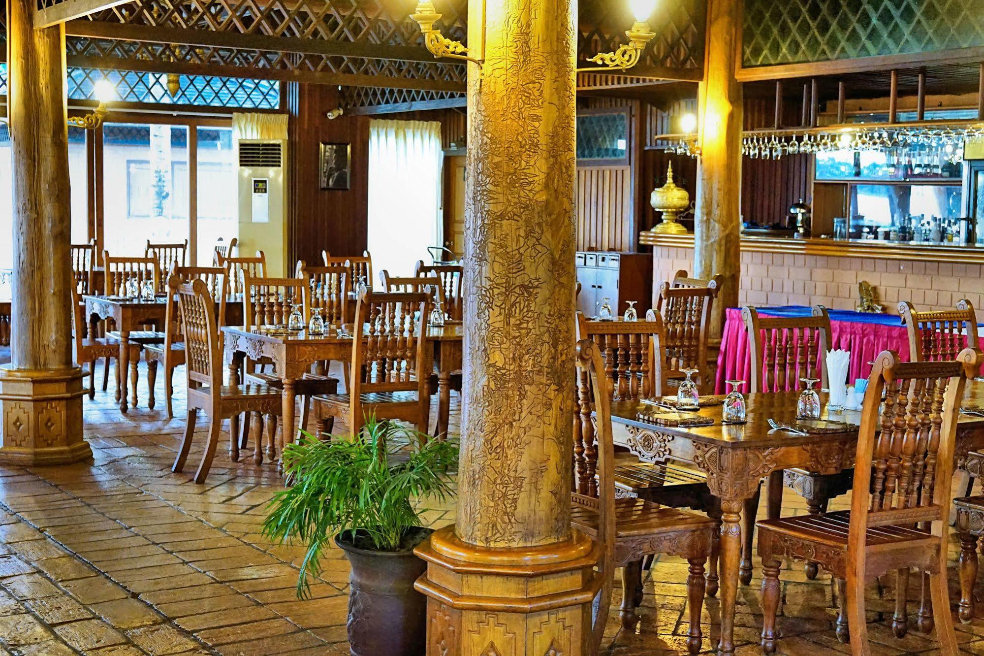 Kma Kaytumadi Hotel Taungoo Екстер'єр фото