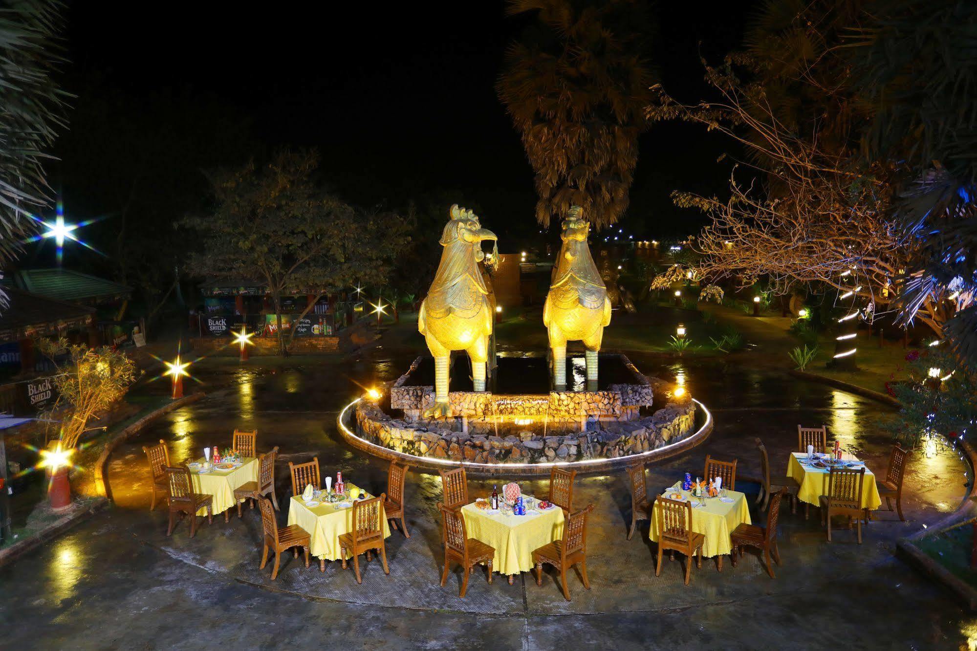 Kma Kaytumadi Hotel Taungoo Екстер'єр фото