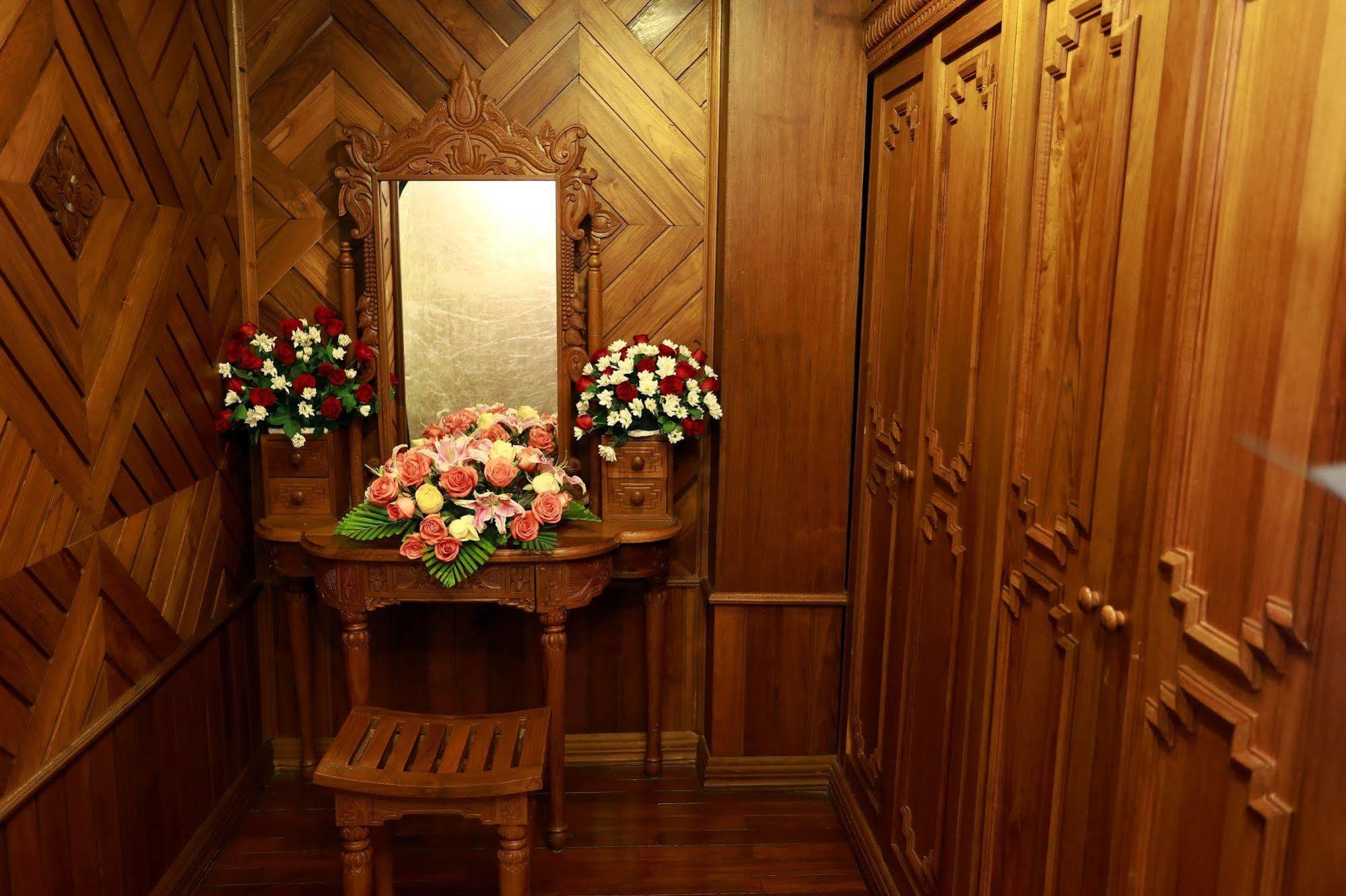Kma Kaytumadi Hotel Taungoo Екстер'єр фото