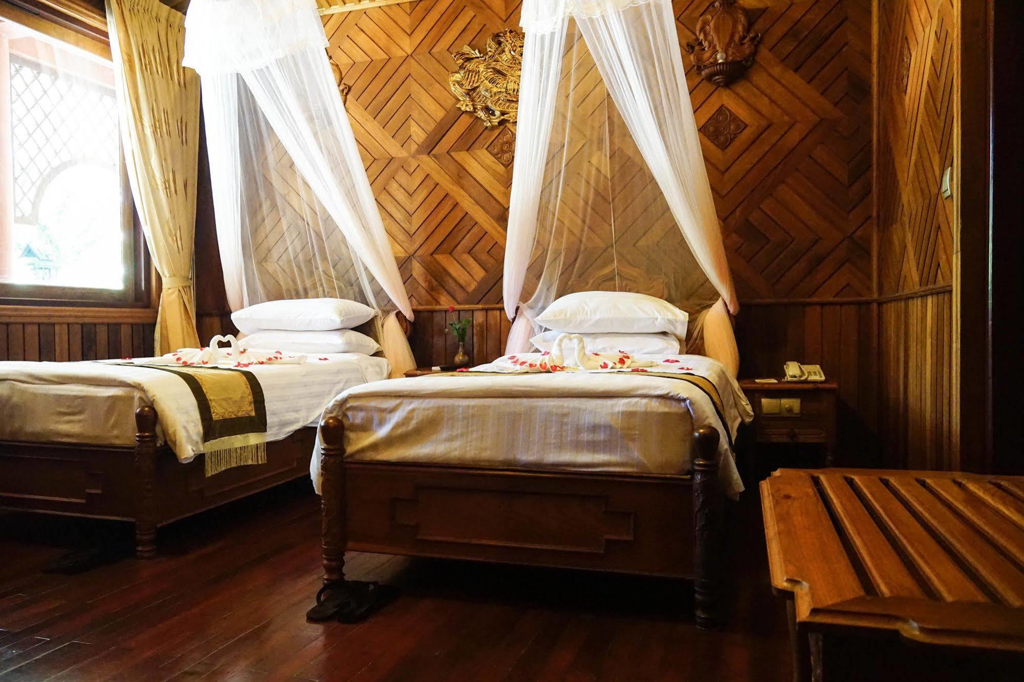 Kma Kaytumadi Hotel Taungoo Екстер'єр фото